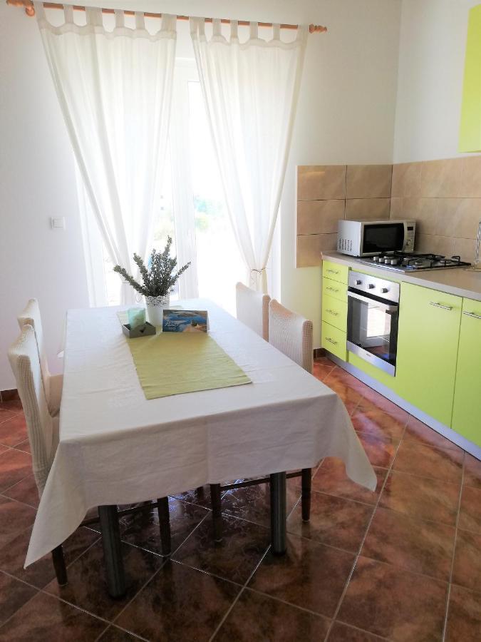 Apartment Anzotika ニン エクステリア 写真