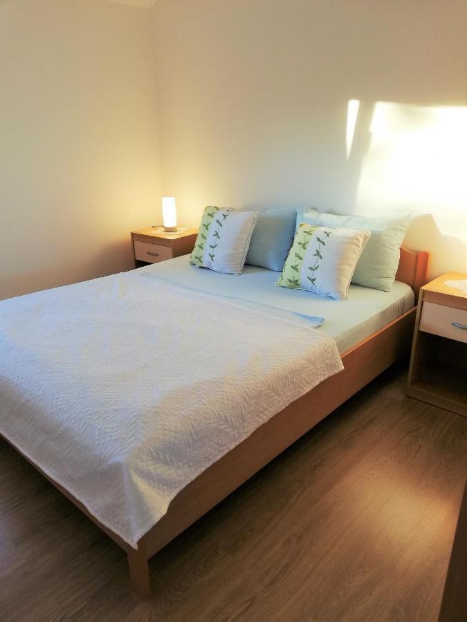 Apartment Anzotika ニン エクステリア 写真