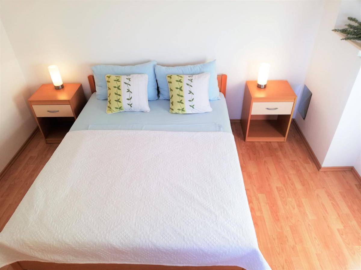 Apartment Anzotika ニン エクステリア 写真